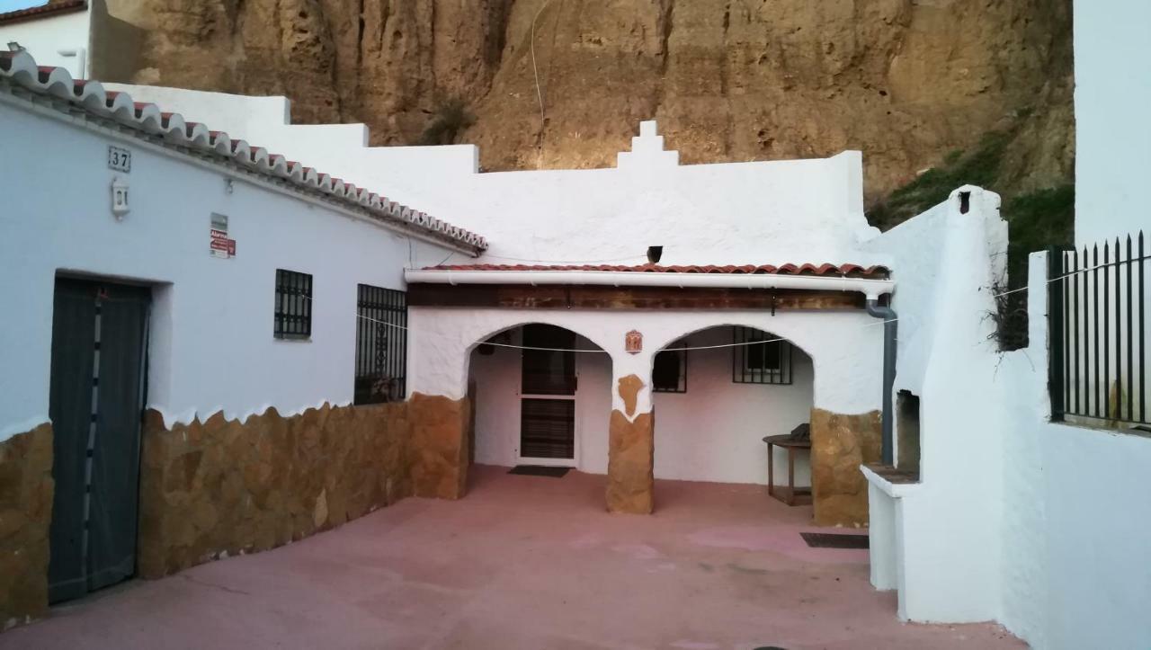 Отель Casa Cueva El Algarrobo Гвадикс Экстерьер фото